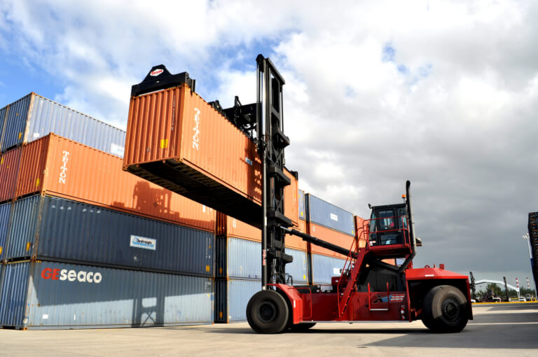 Container-Handler_21141013455_3e6ee1ddc5_h-768x510.jpg